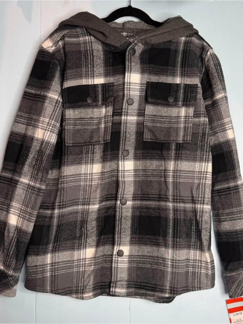 NWT Large 10/12 boys Cat & Jack Black and Gray Plaid Hooded Shacket